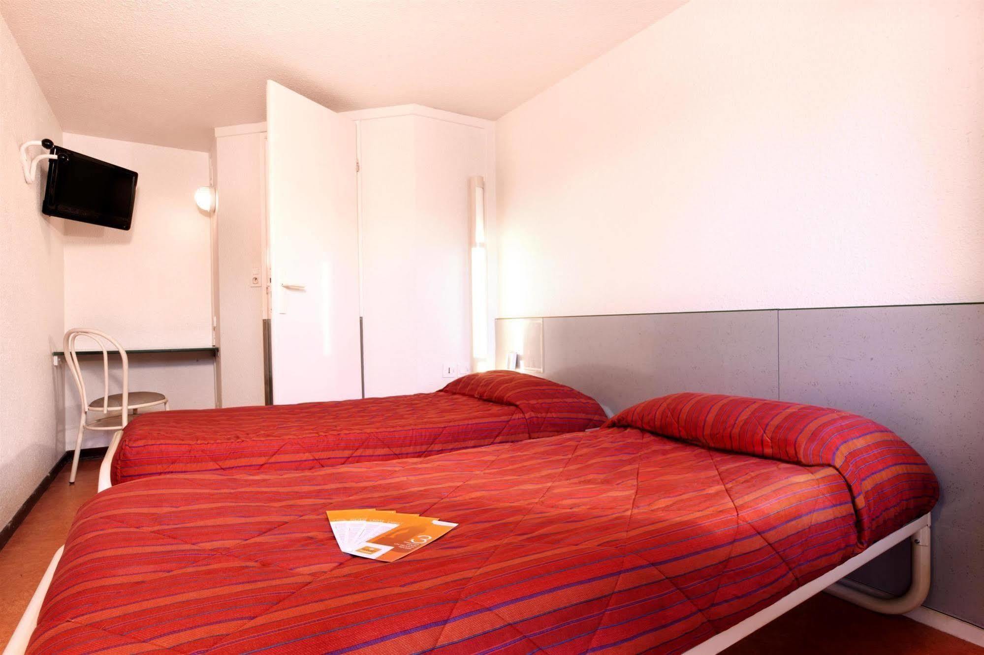 Premiere Classe St Quentin Сен-Кантен Экстерьер фото